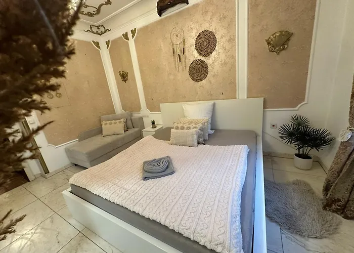 Honor - Extravaganz Neu Renoviert