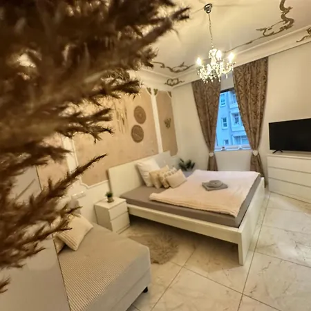 Honor - Extravaganz Neu Renoviert 아파트